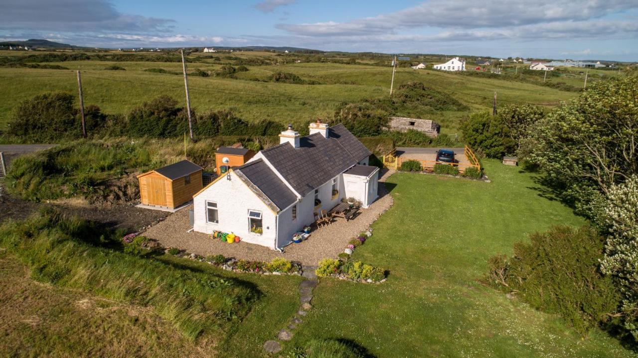 Yellow Cottage, Doolin Knockfin Cross Roads Extérieur photo
