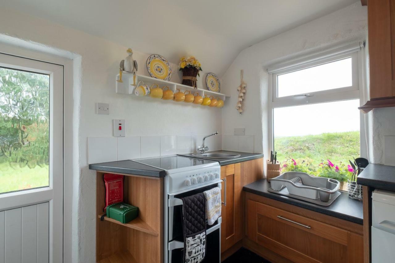 Yellow Cottage, Doolin Knockfin Cross Roads Extérieur photo
