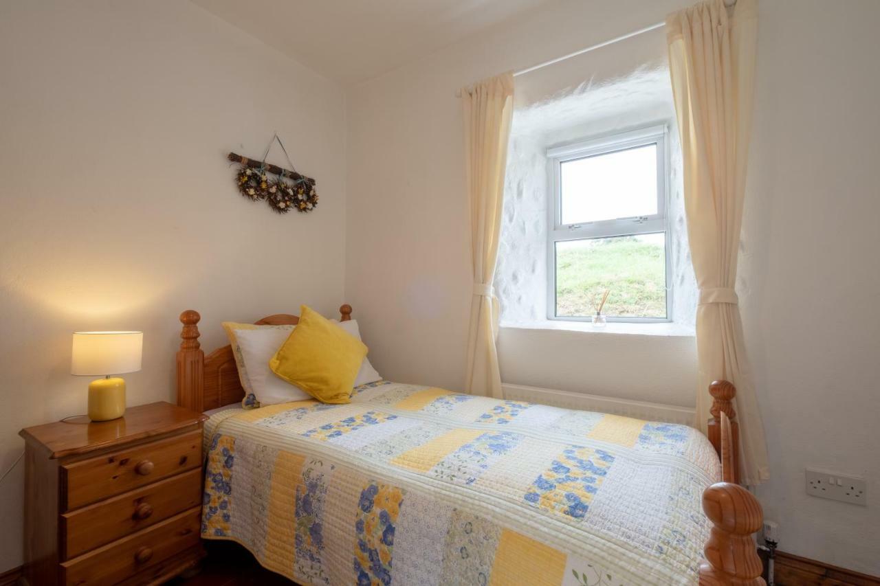 Yellow Cottage, Doolin Knockfin Cross Roads Extérieur photo
